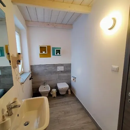 Madonna Degli Airali 4*