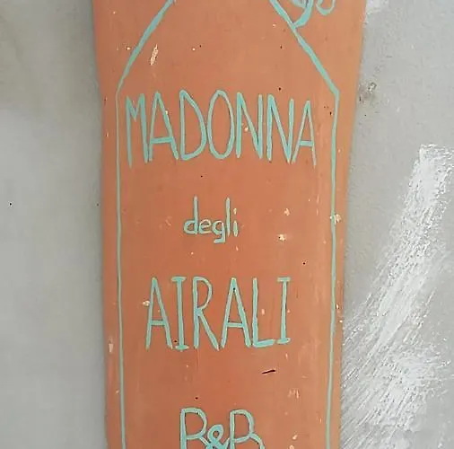 Madonna Degli Airali Oda ve Kahvaltı Vezza d'Alba