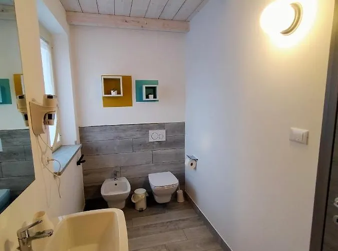 Madonna Degli Airali 4*
