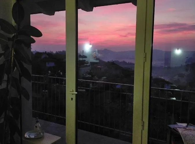 Madonna Degli Airali Oda ve Kahvaltı Vezza d'Alba